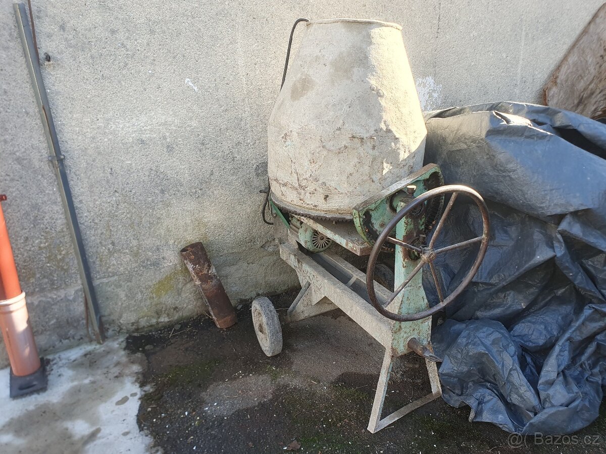 Stavební míchačka velká - 2