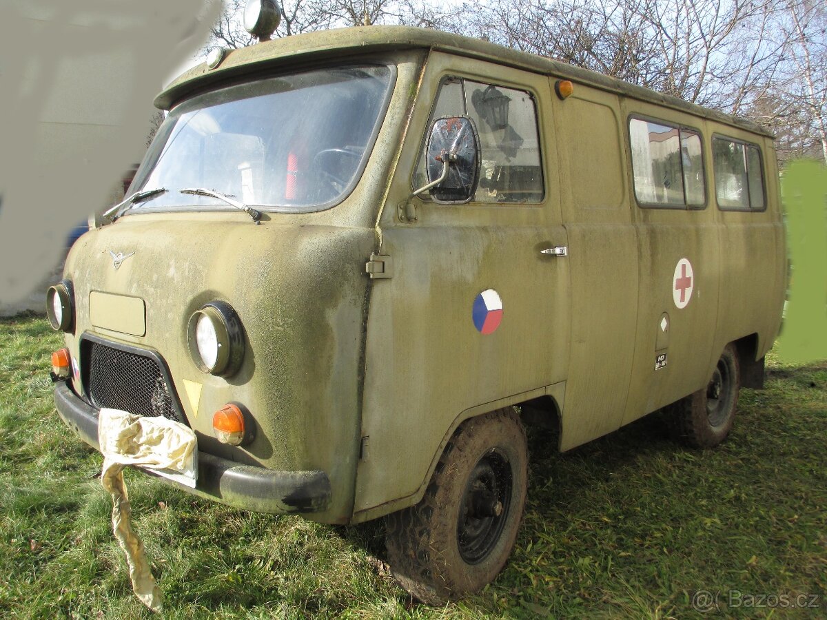 UAZ 452 - 2