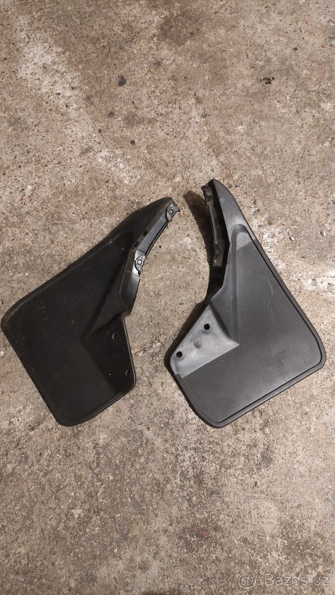 Zástěrky Škoda 105 - 2