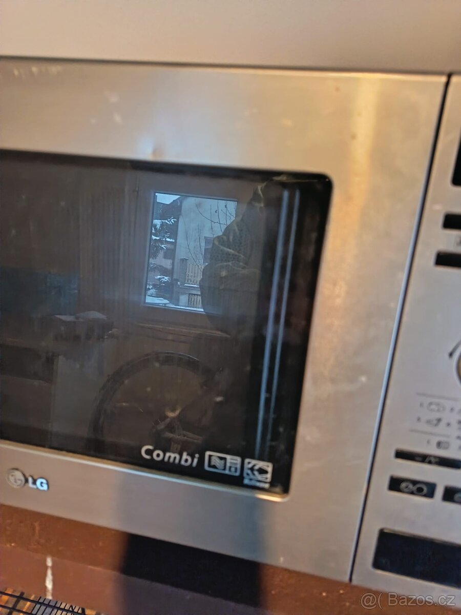 LG Combi mikrovlnná trouba - 2