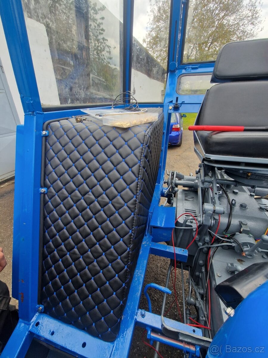 Čalounění blatníků Zetor - 2
