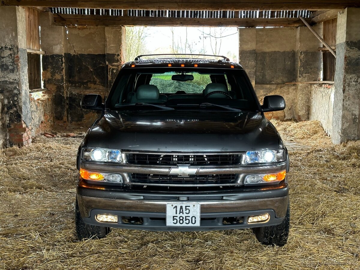 2003 Chevrolet Suburban K2500 8.1 Vortec LT - 2