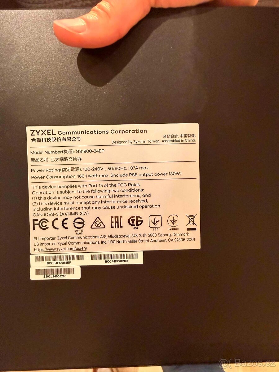 Zyxel GS1900-24EP - 2