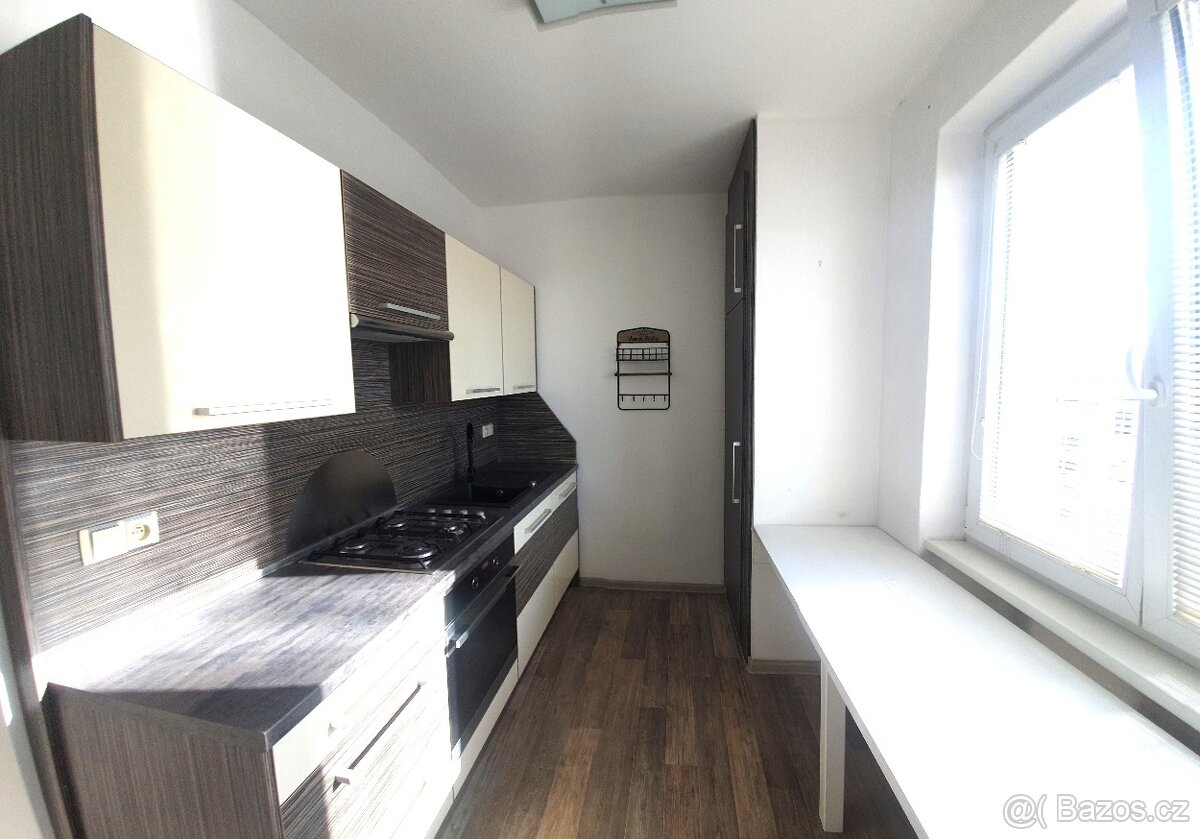 Pronájem bytu 2+1 s lodžií v os.vlastnictví v Karviné - 2
