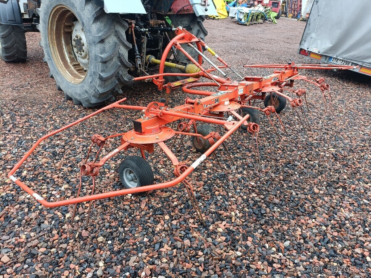4,0m Obraceč sena FELLA TH400 DN - lehký jen 260kg - 2
