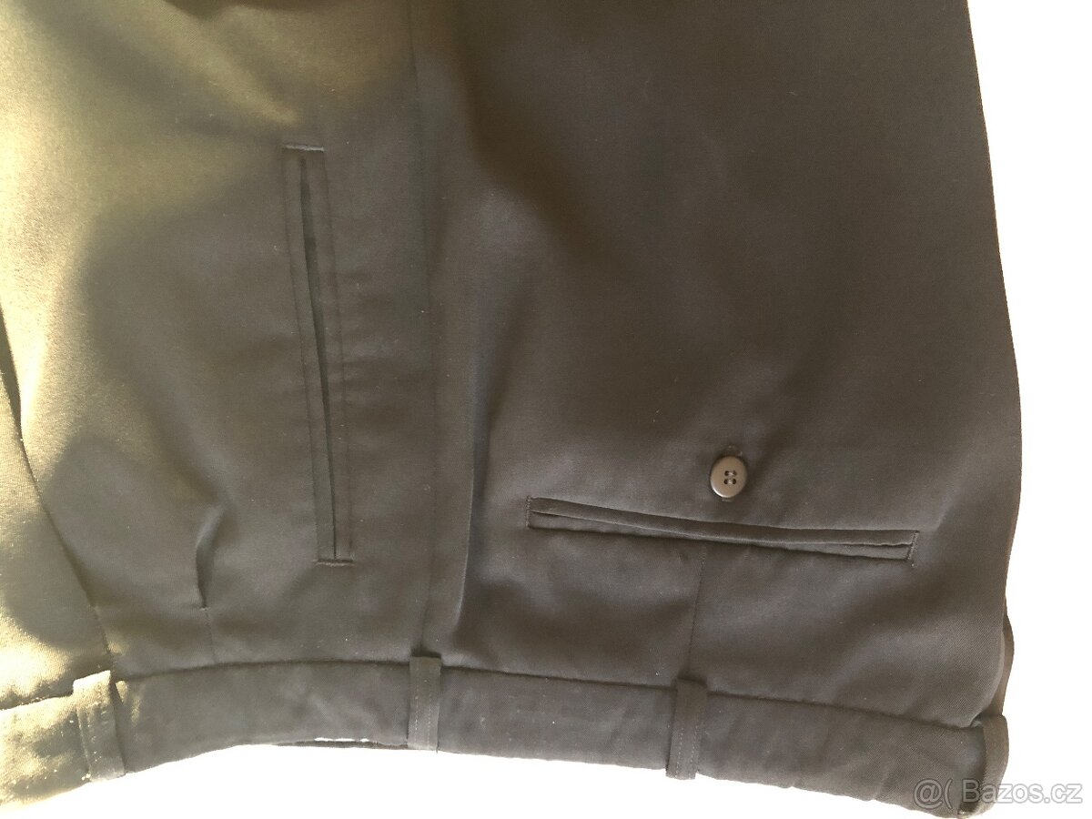 Kalhoty pánské černé pololesk - 2