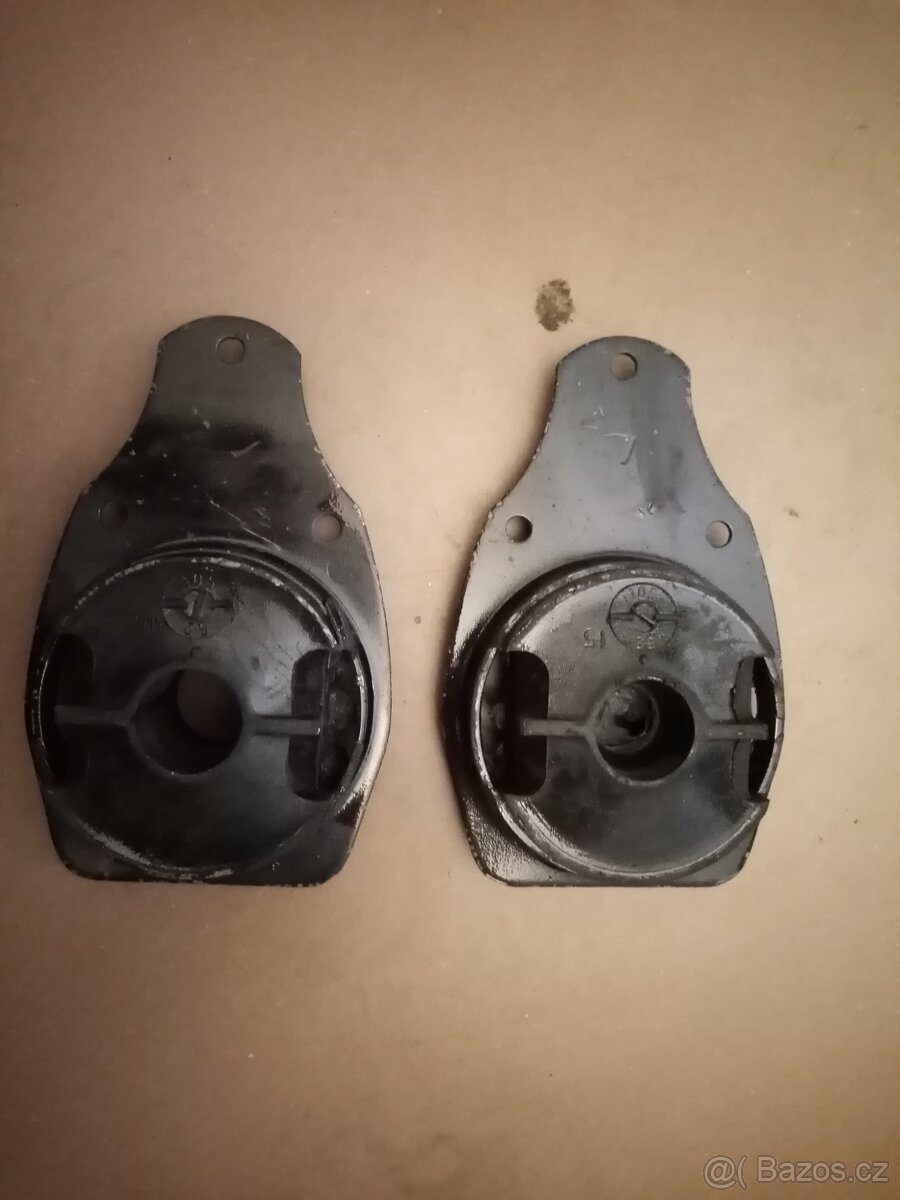 Nové silentbloky ramen Škoda 1000MB - 125 - 2