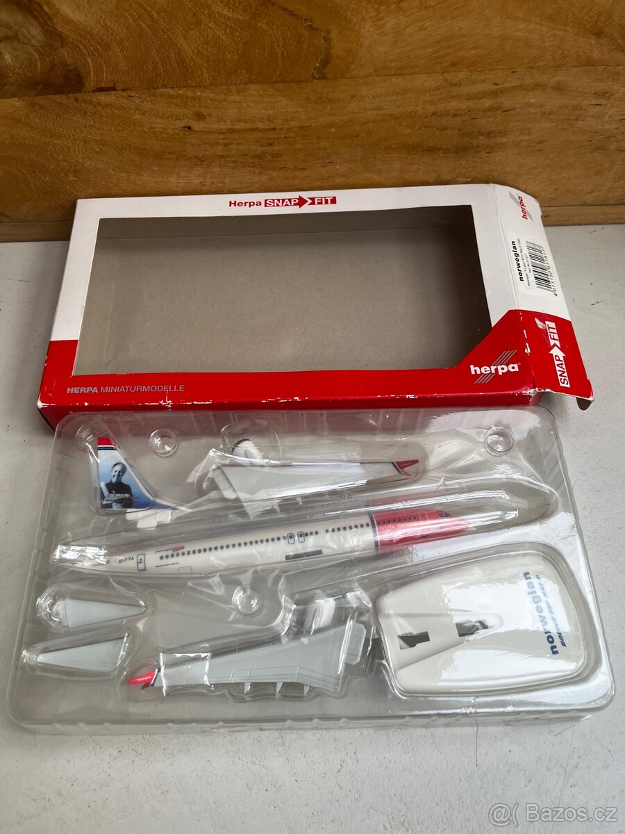 Norwegian Boeing 737MAX-8 1:200 - 2