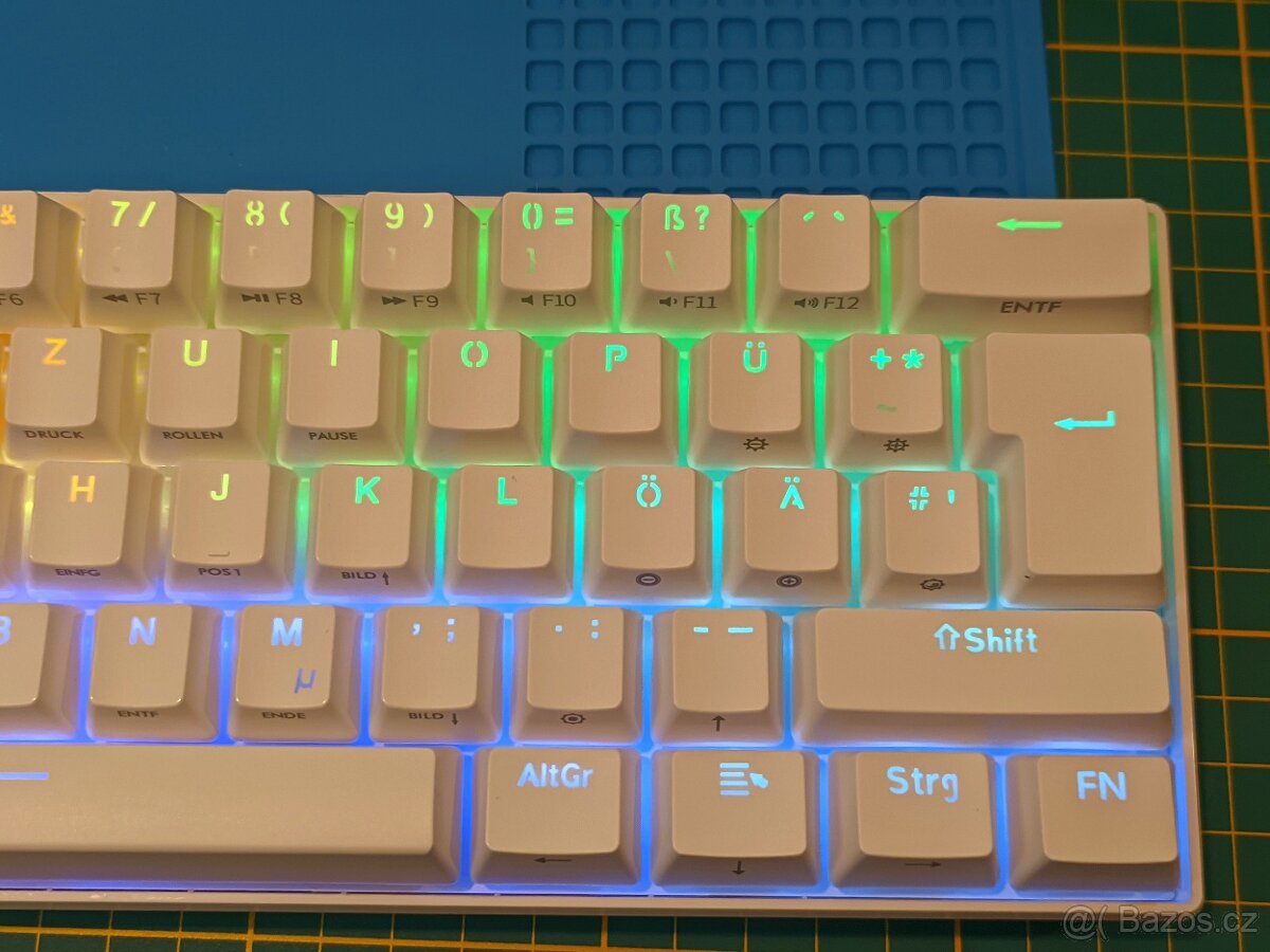 Klávesnice Royal Kludge RK61 - 2