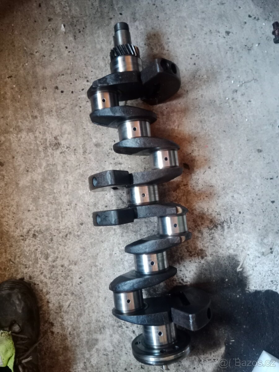 Kliková hřídel Zetor - 2