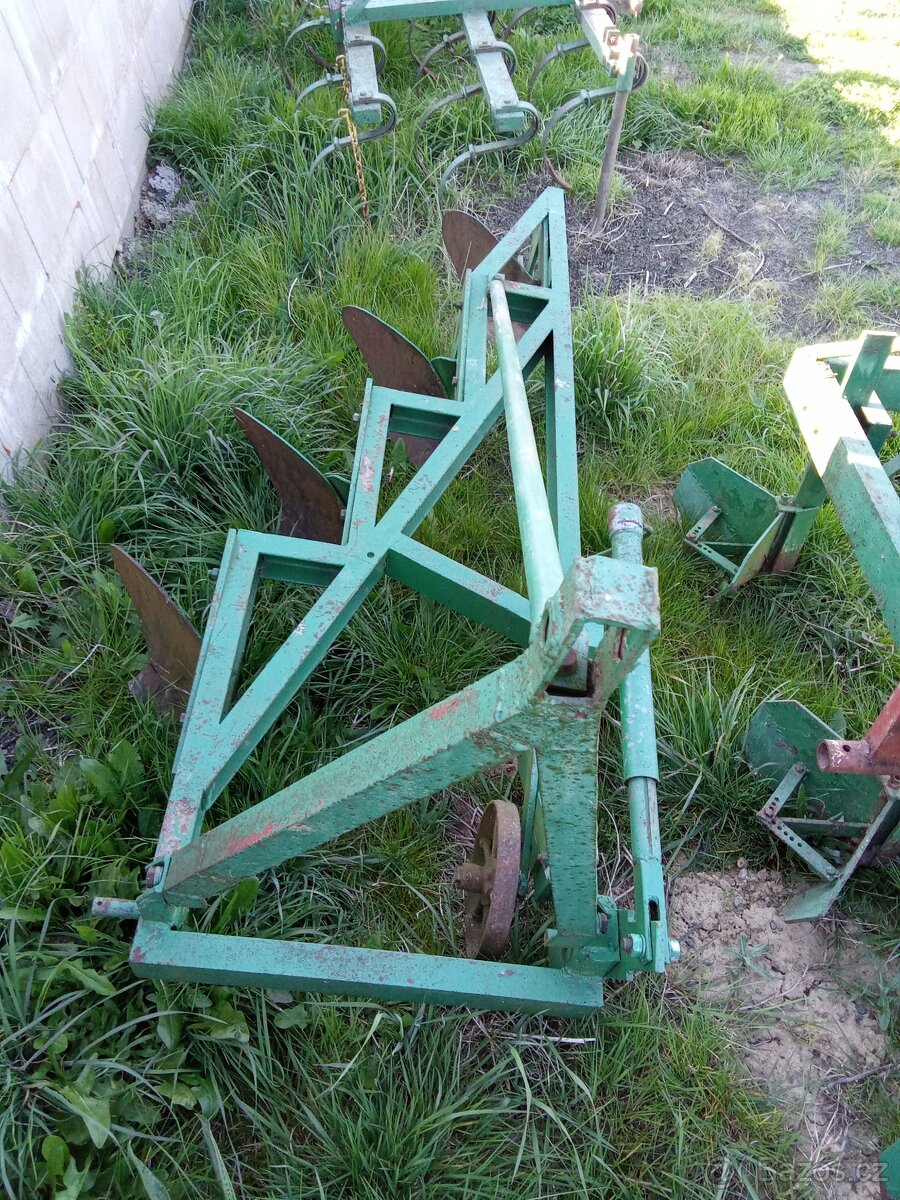 Prodám nebo vyměním příslušenství za traktor - 2