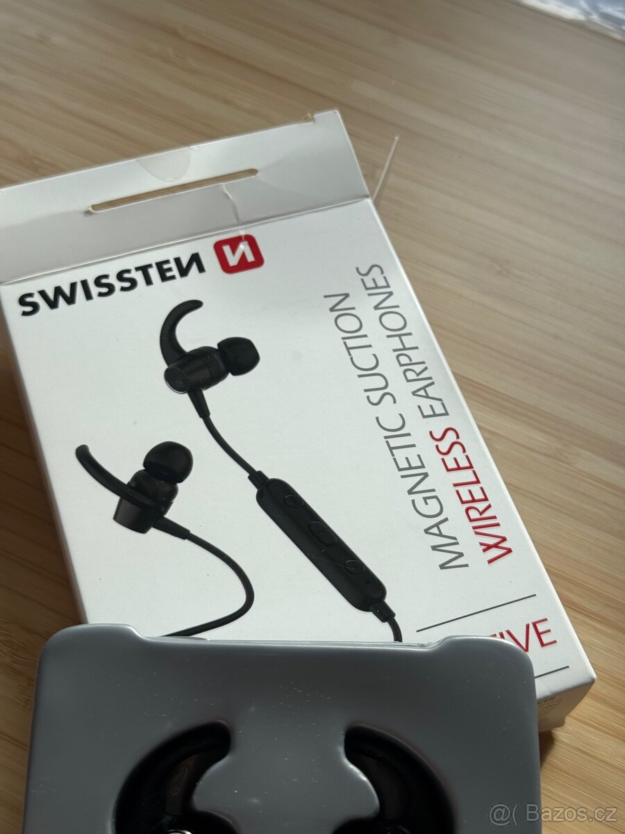 Magnetická bezdrátová sluchátka SWISSTEN Active - 2