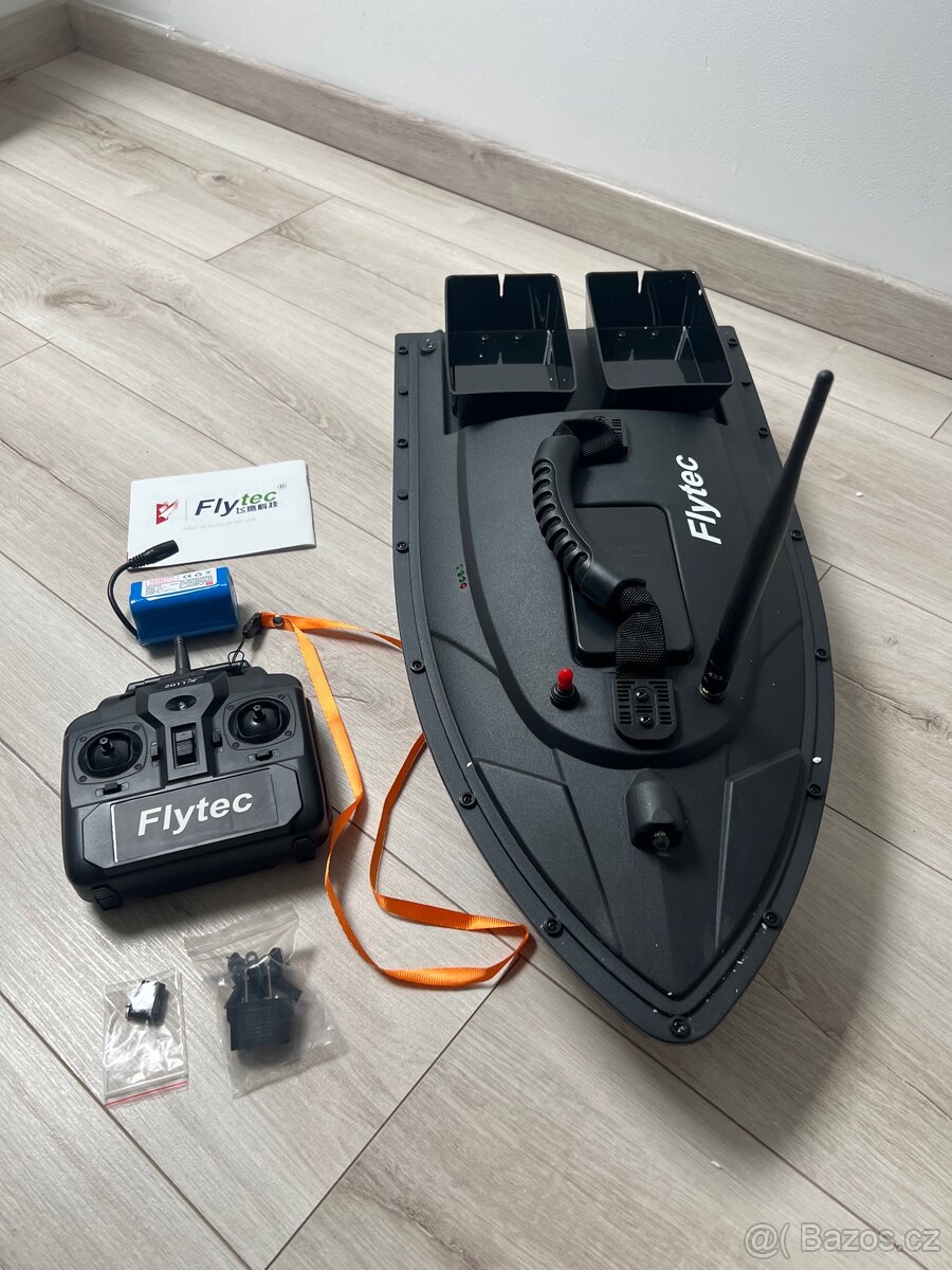 Zavážecí loďka na ryby - 2