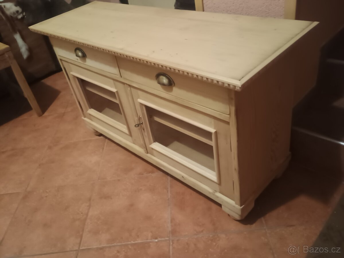 smrková skříňka - botník - 2