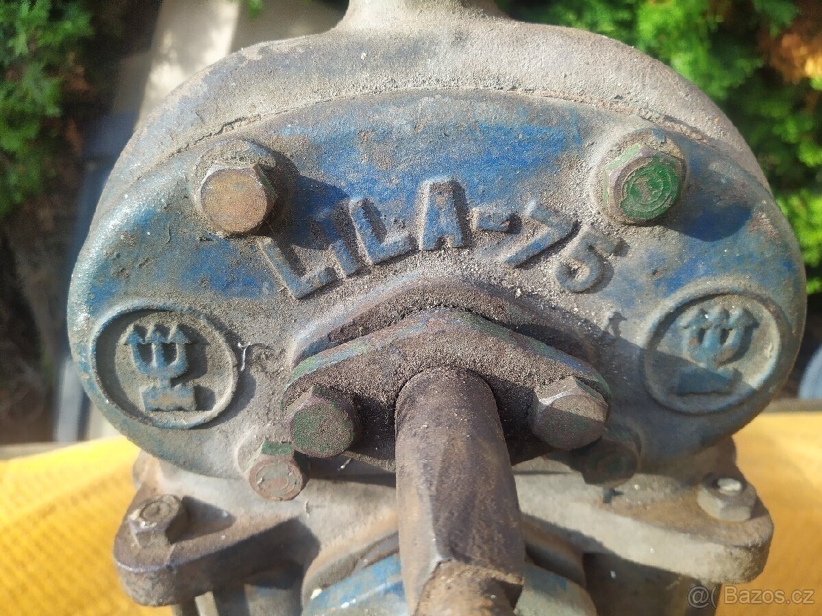 Starožitná pumpa do studny - 2