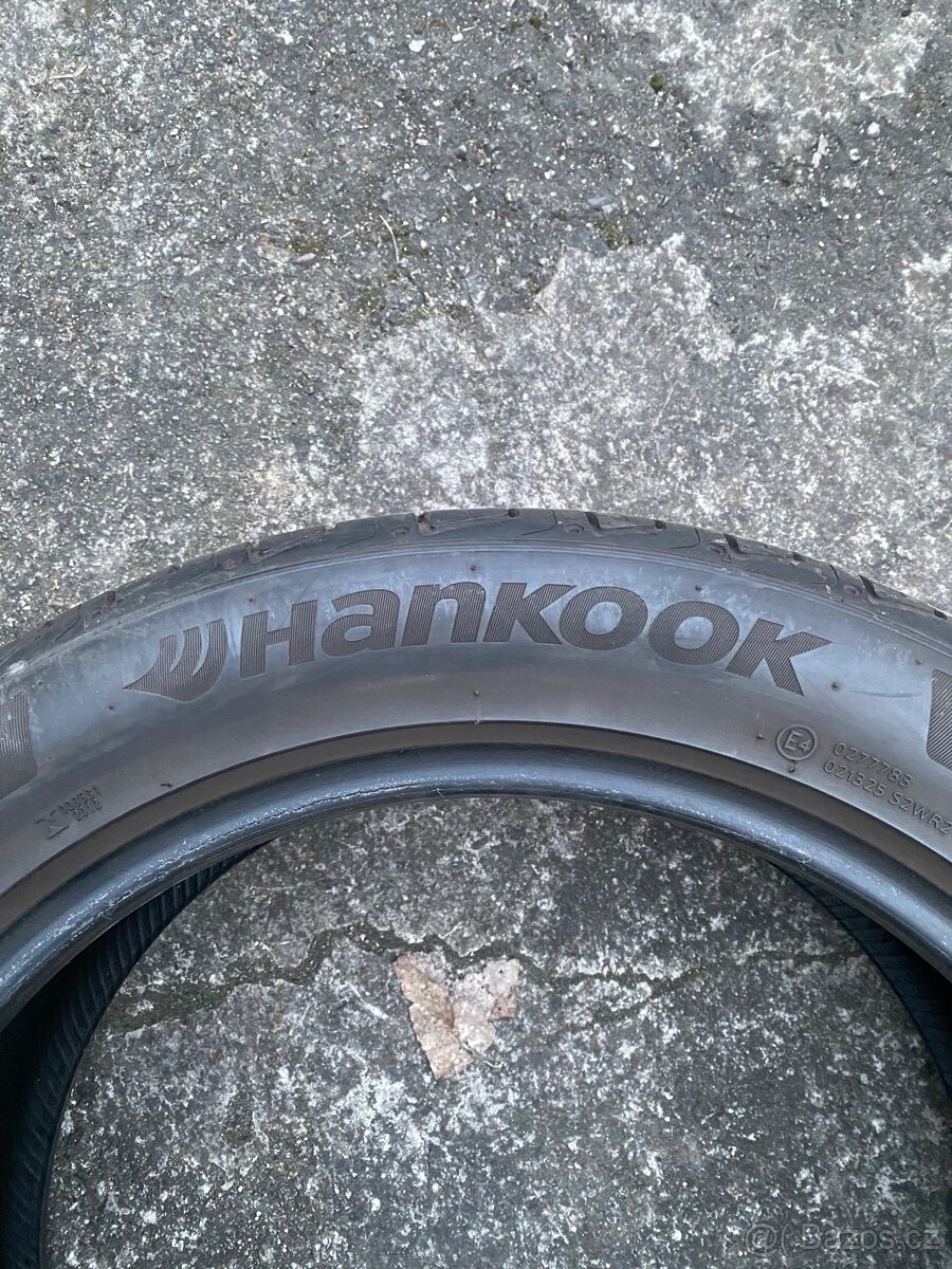 2x Letní pneu 235/50R19 Hankook - 2