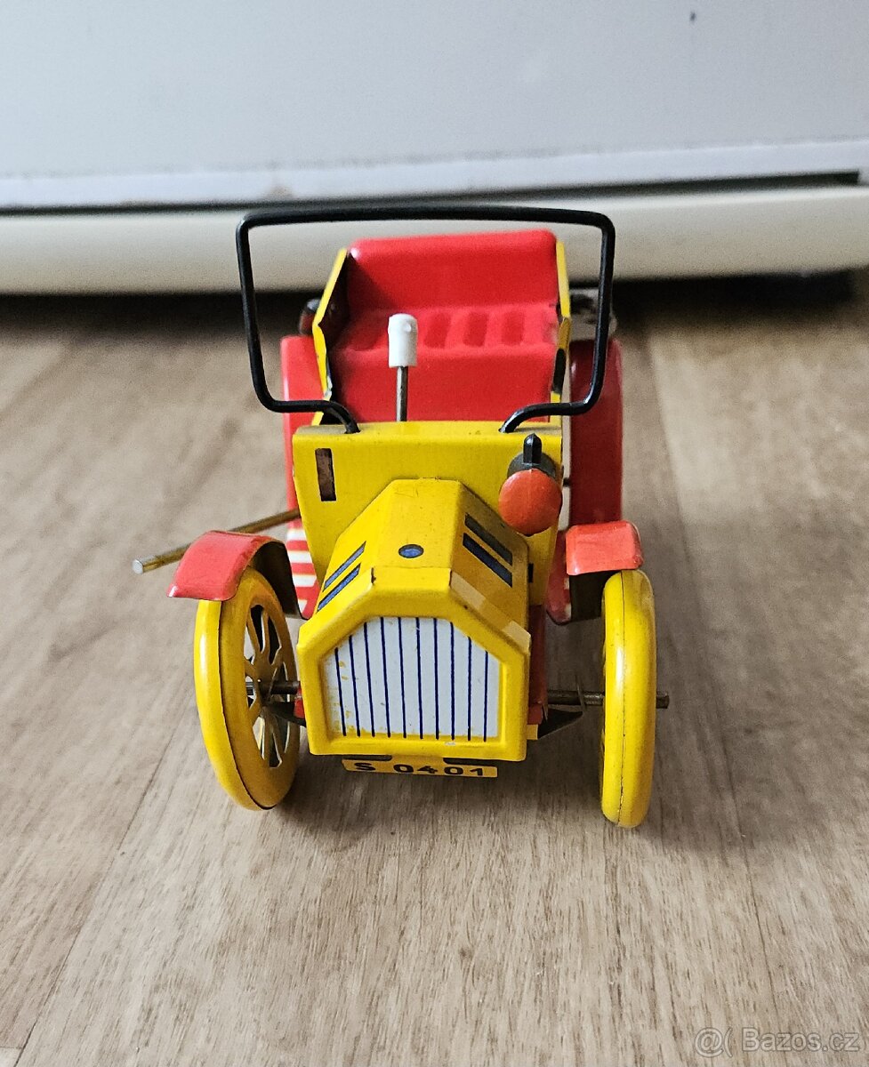 RETRO PLECHOVÉ AUTIČKO - 2