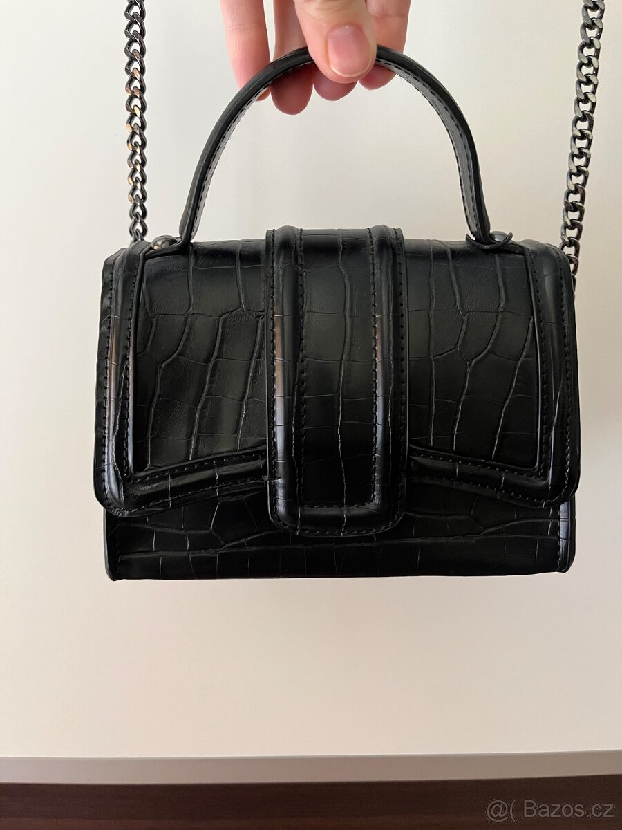 Nova cerna mini kabelka Zara - 2