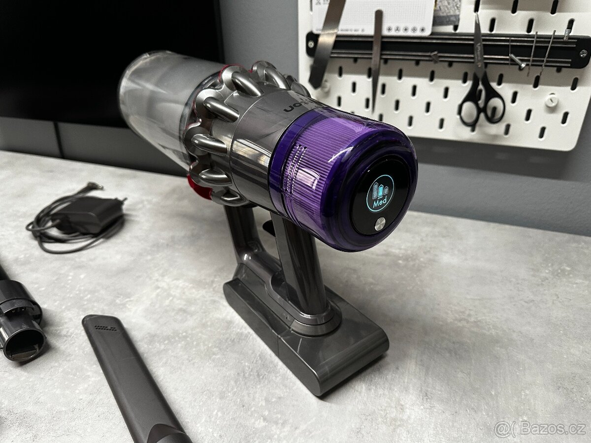 Používaný vysavač Dyson V11 Advanced - 2