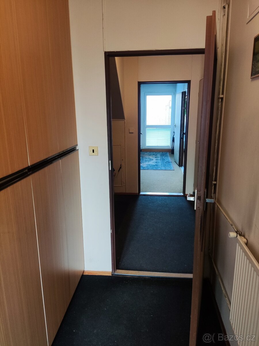 Rodinný řadový dům "Okál" - 2