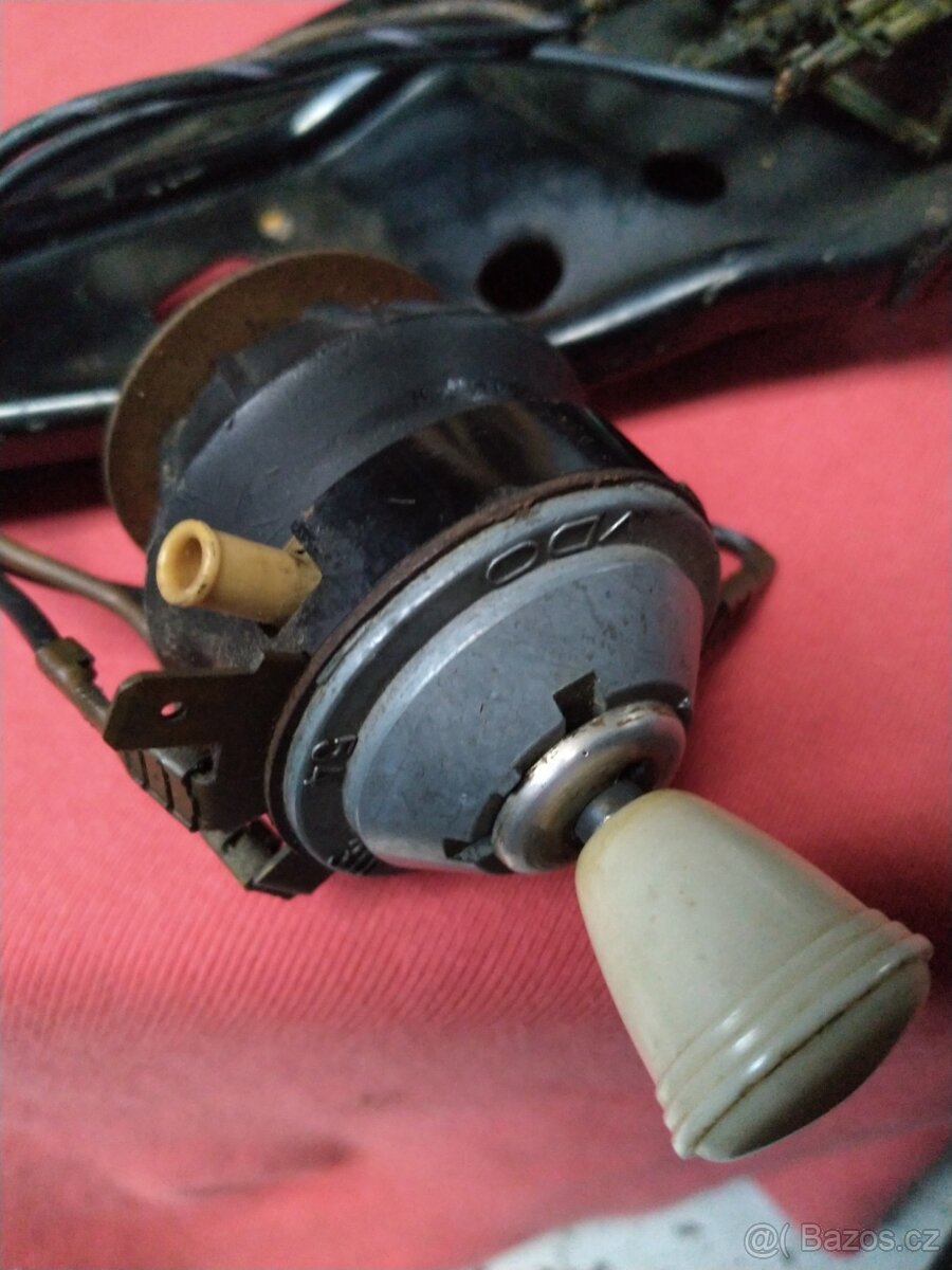 Prodám na vw brouk dědek + - rok 1960 - 2