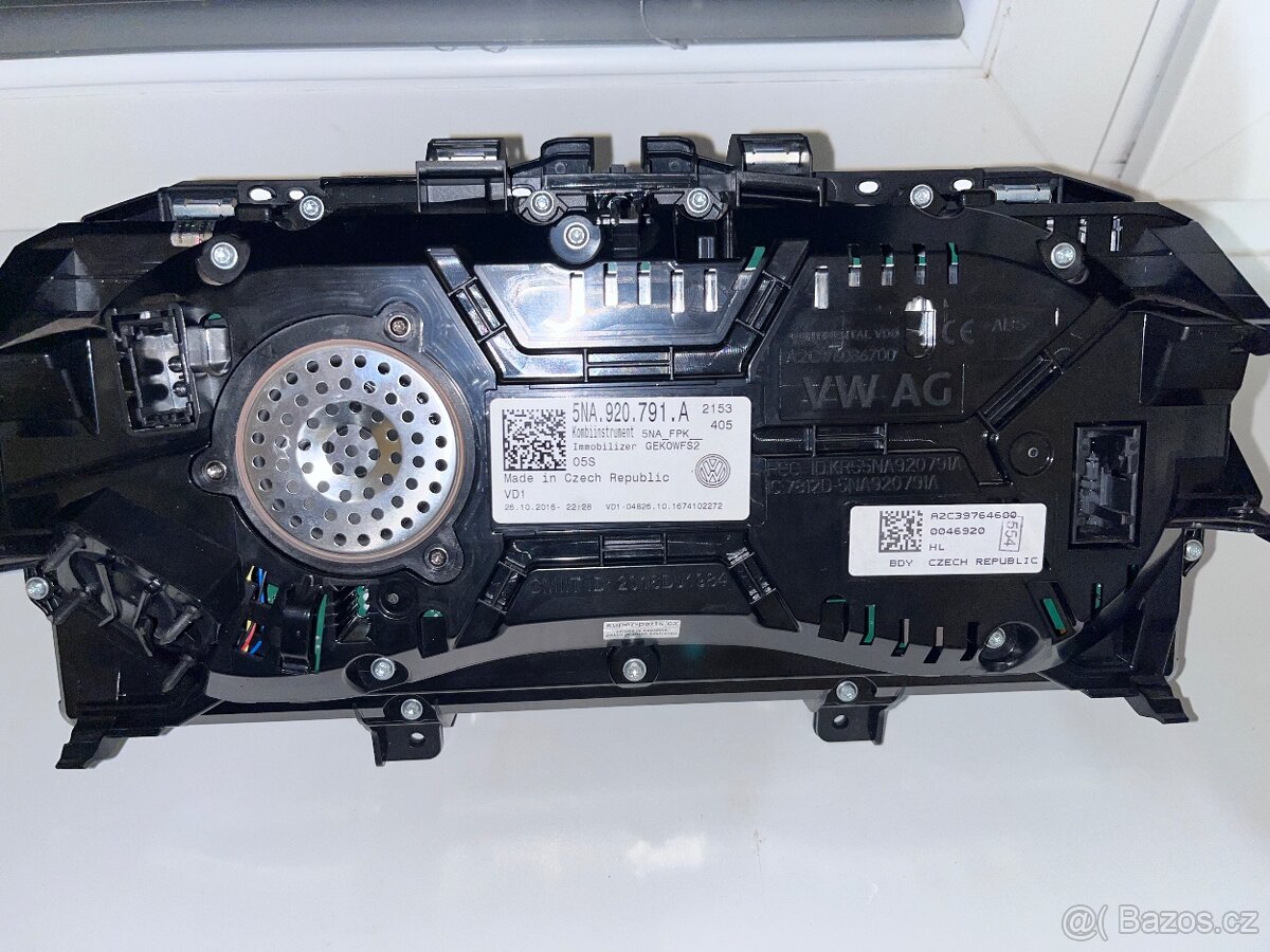Digitální budíky 5NA920791A Tiguan 2016- AID - 2