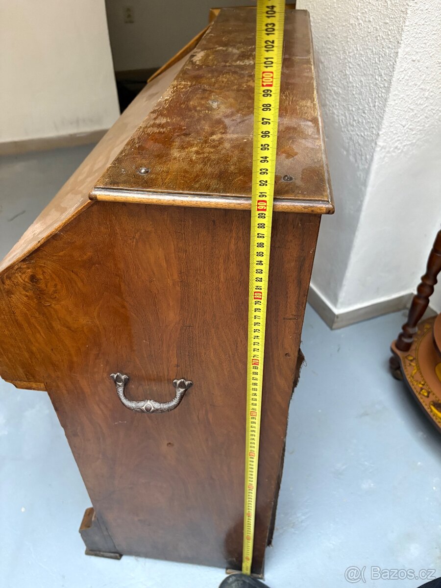 Harmonium, starožitnosti - 2