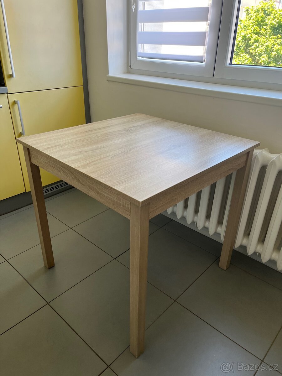 Jídelní stůl 80x80 - 2