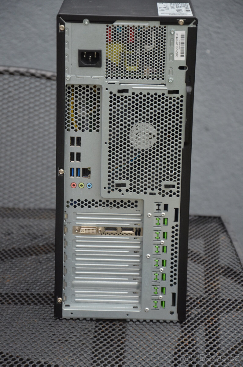 Fujitsu Celsius M740n Xeon/24GB/SSD 512/K2000 2GB - 2