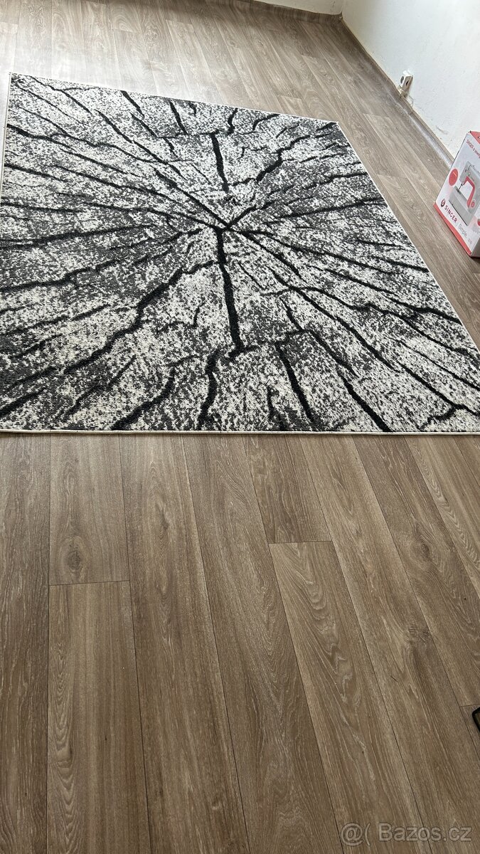 pěkný koberec 160X220CM - 2