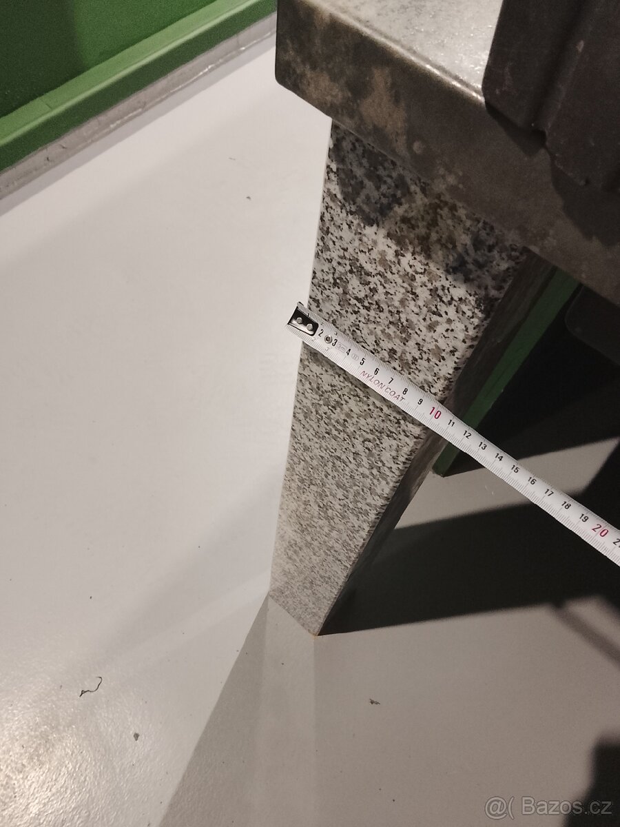 Žulové nohy 10cm na 10cm - 2