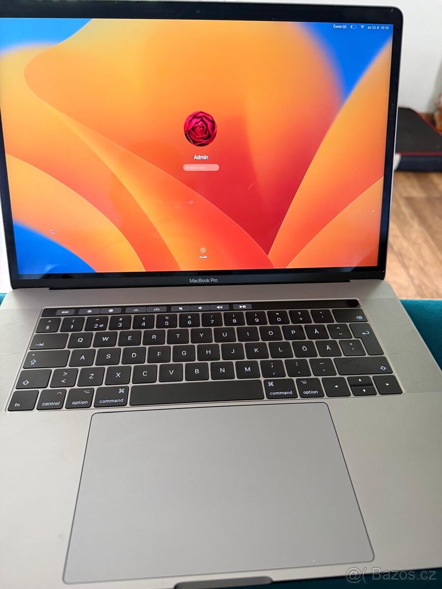 MacBook Pro 2017 Apple - 2