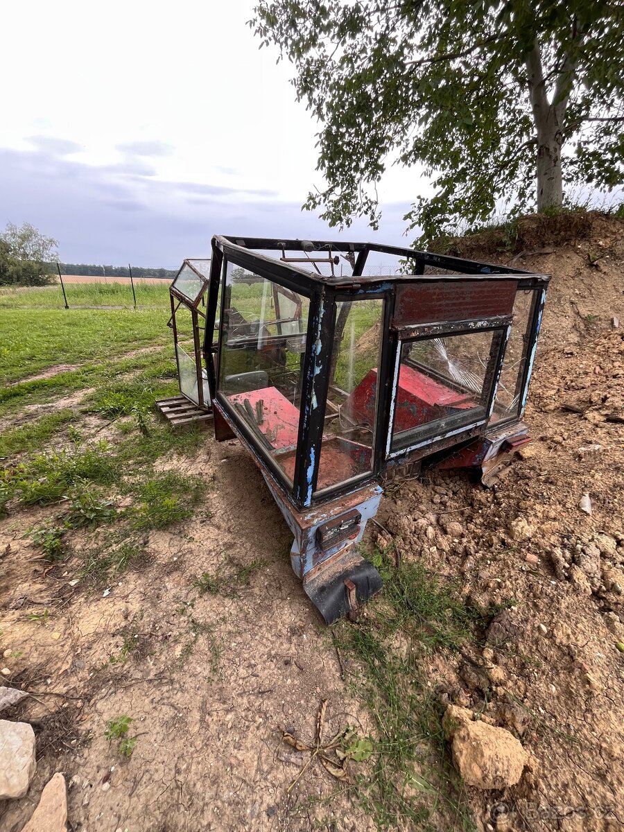 Dobrý den prodám kabinu zetor 5511 - 2