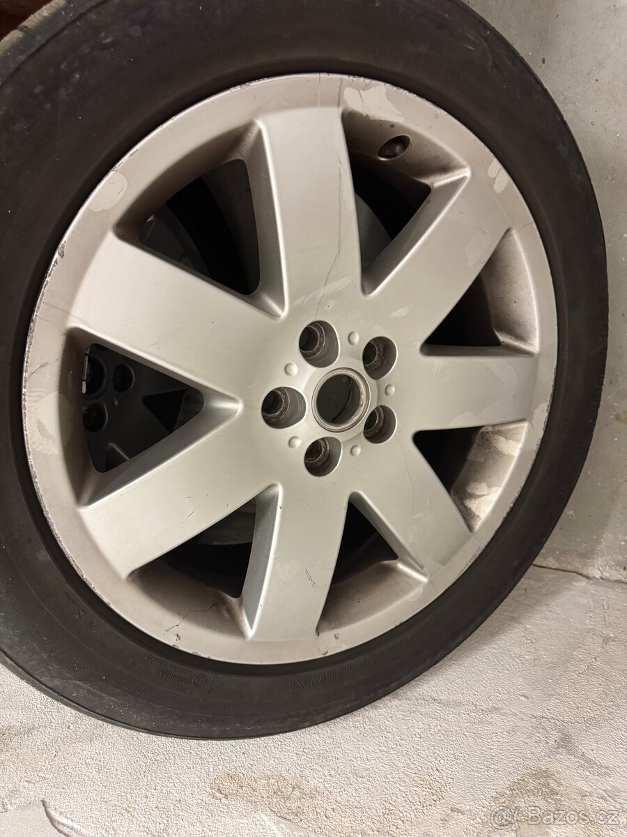 Kola R20 včetně pneu z Range Roveru L322