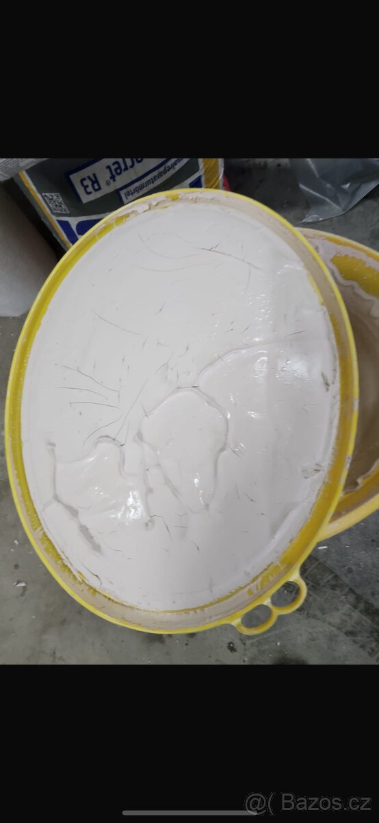 Fasádní barva-světle béžová - 2