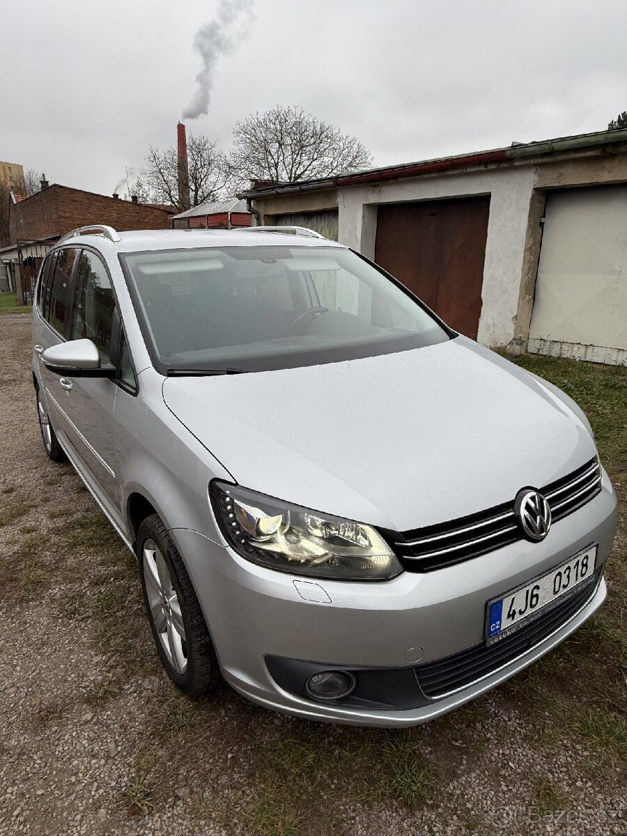 Volkswagen Touran 2.0tdi - HIGHLINE-ČR - 2