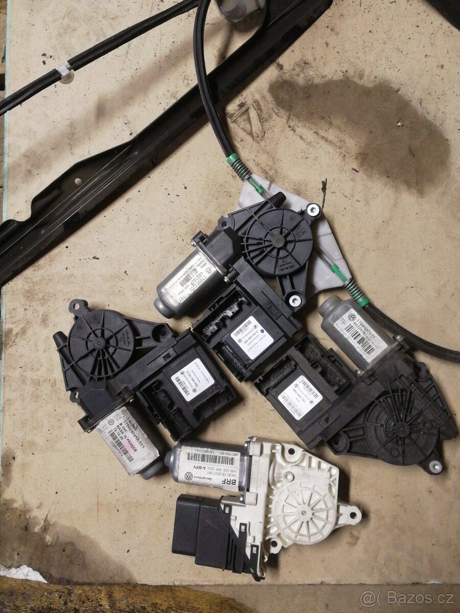 Volkswagen Touran motorky stahování okna - 2