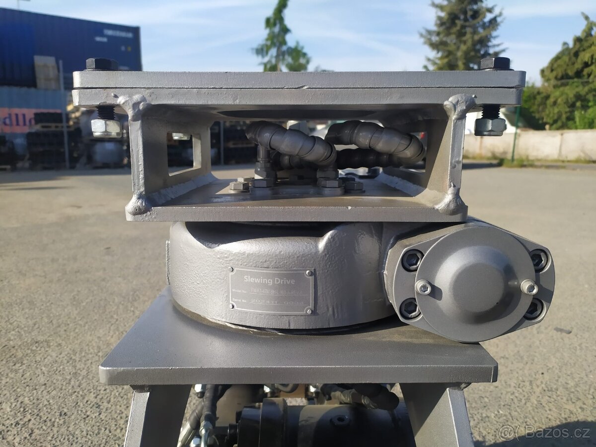 Hydraulická vibrační deska s otočí Hardy Premium HD02 3-4,5t - 2