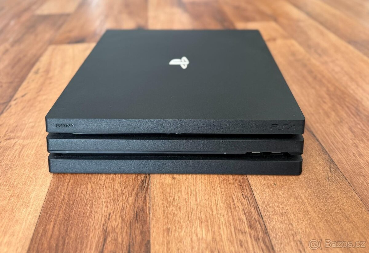Sony Playstation 4 Pro 1TB (CUH-7216B) černá - 2