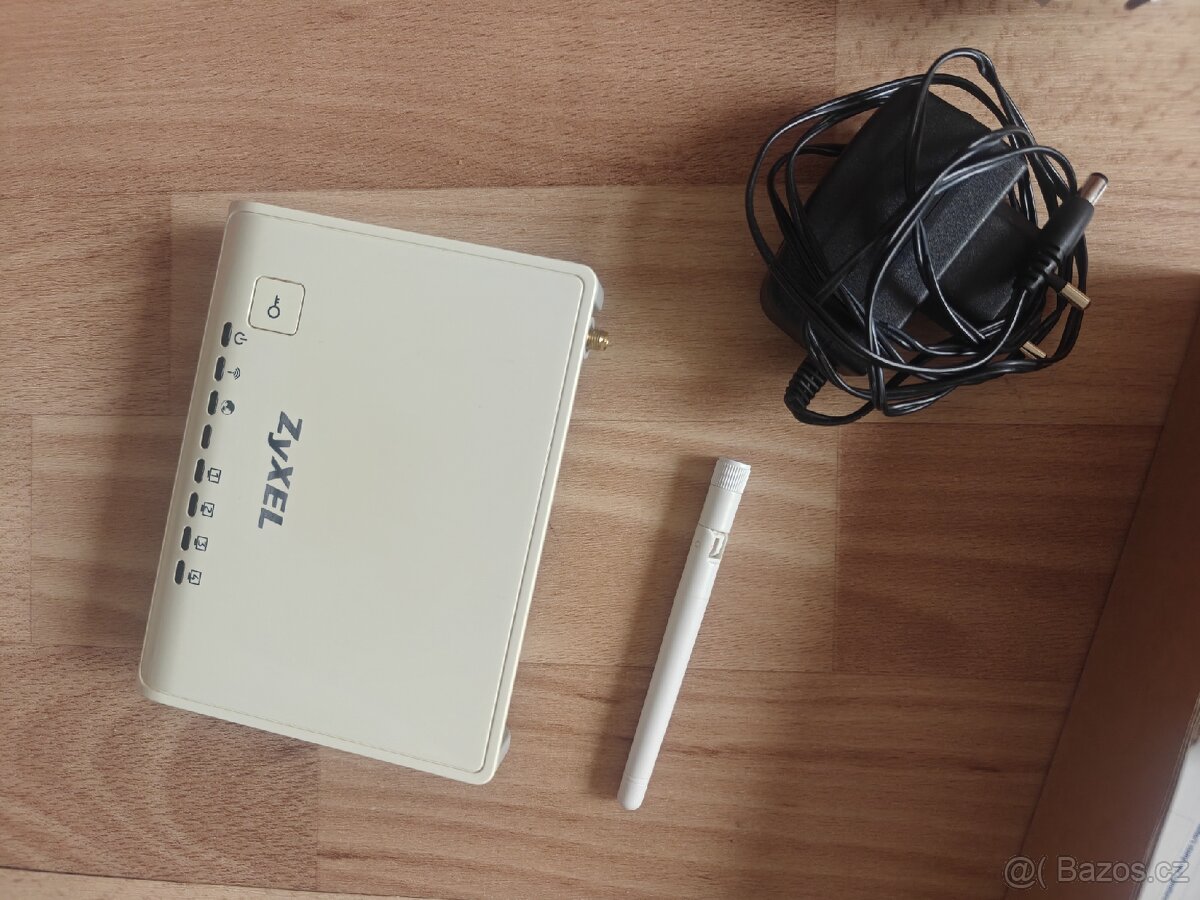 Router Zyxel - 2