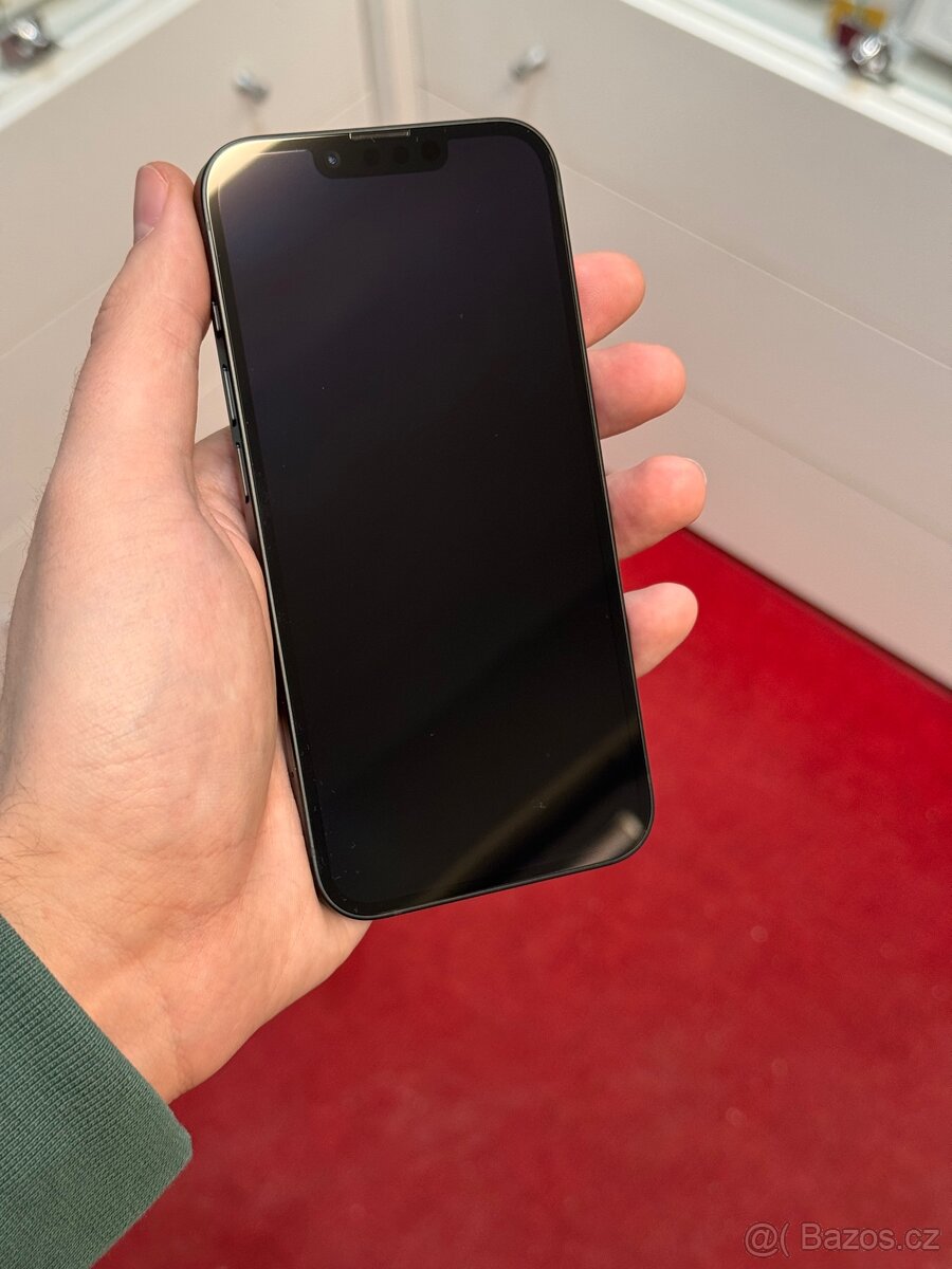 NEPOUŽITÝ Apple iPhone 16e 128GB - 2