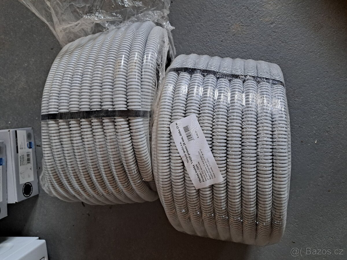 Trubka ohebná - husí krk - chránička - Malpro pr. 20 mm - 2