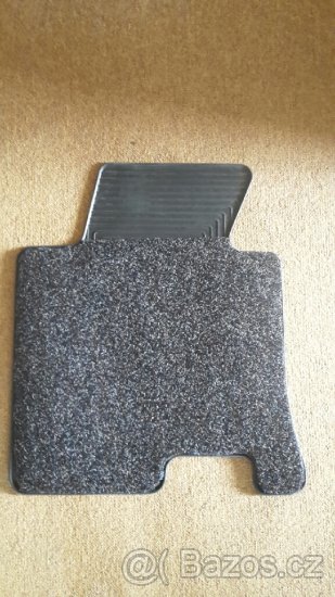 Prodám gumové koberečky na i30 model 2012+. - 2