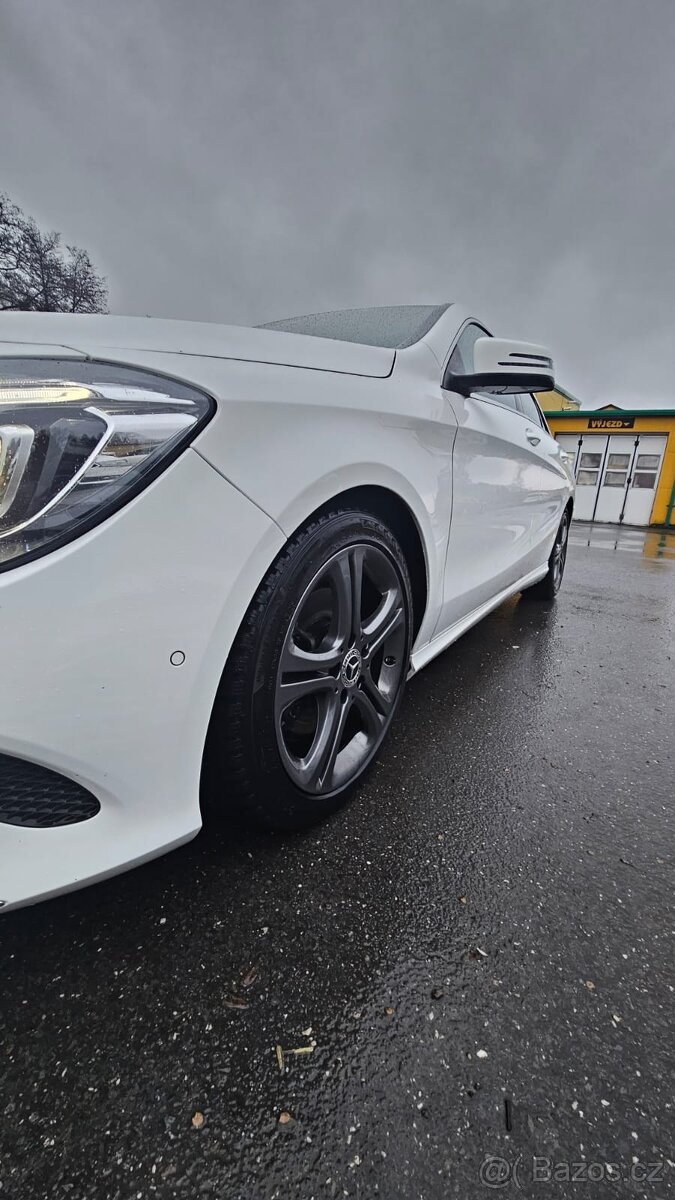 Mercedes Benz CLA 200 D - 2