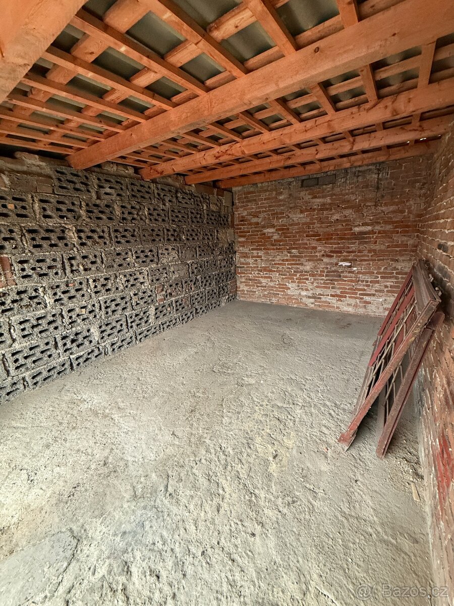 Prodám garáž 24 m² u STK Mělník, nová střecha - 2