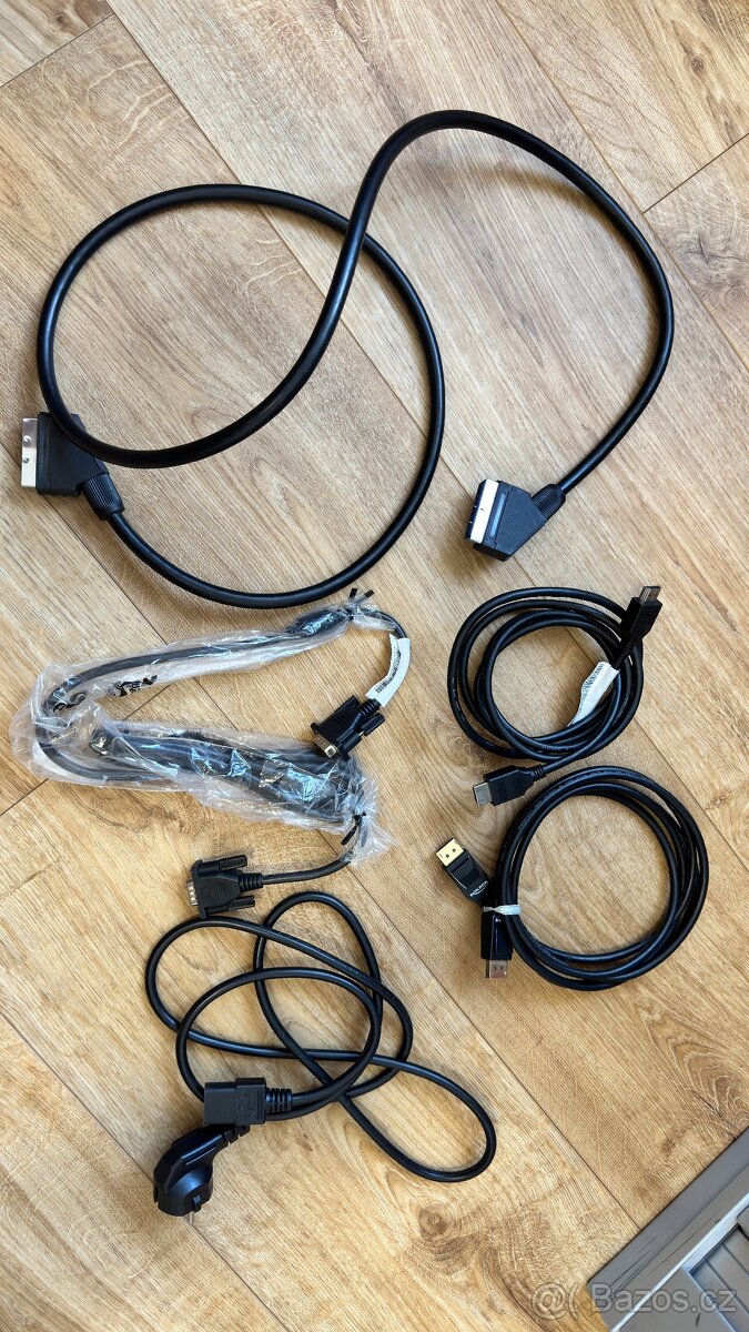 Různé audio, video, zdroj, ethernet, kabely - 2