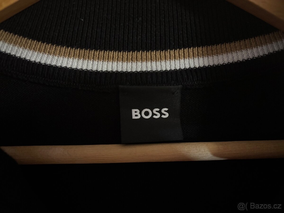 Boss svetr se stojáčkem - 2