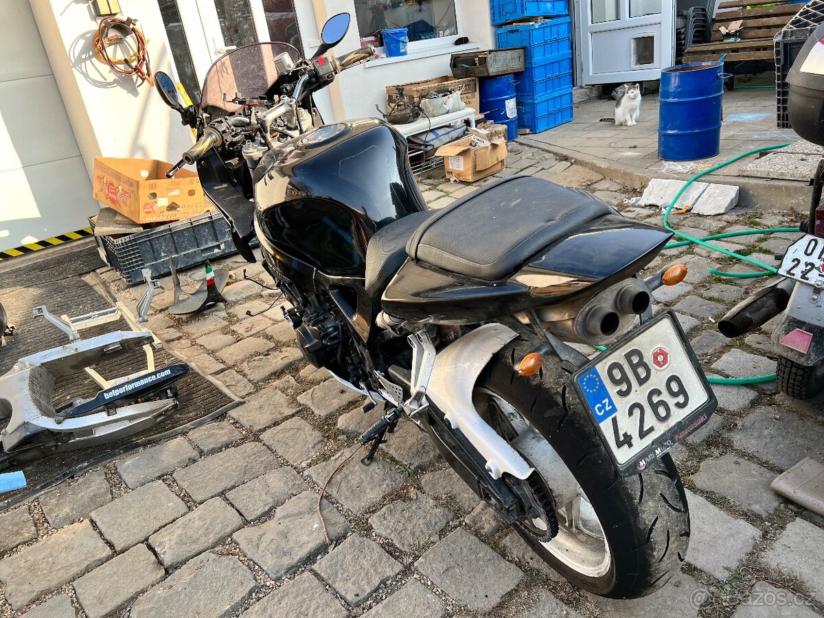 Prodam díly z HONDA CBR900 - 2