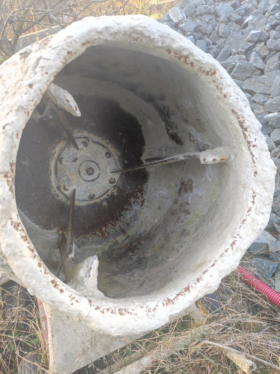 Stavební míchačka - 2