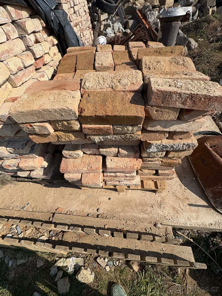 PÁLENÉ CIHLY - 2
